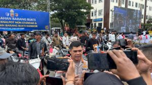 78f0aada9f4e4357b8017a883dd65d76